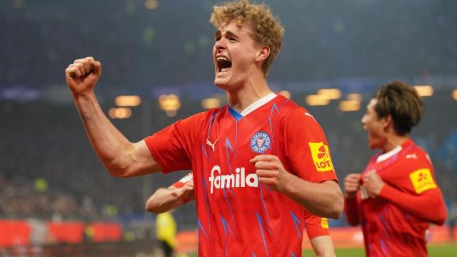 1713957610760028666.jpg b115fdb9db8af7acb7559d6ce35cfa6.jpg